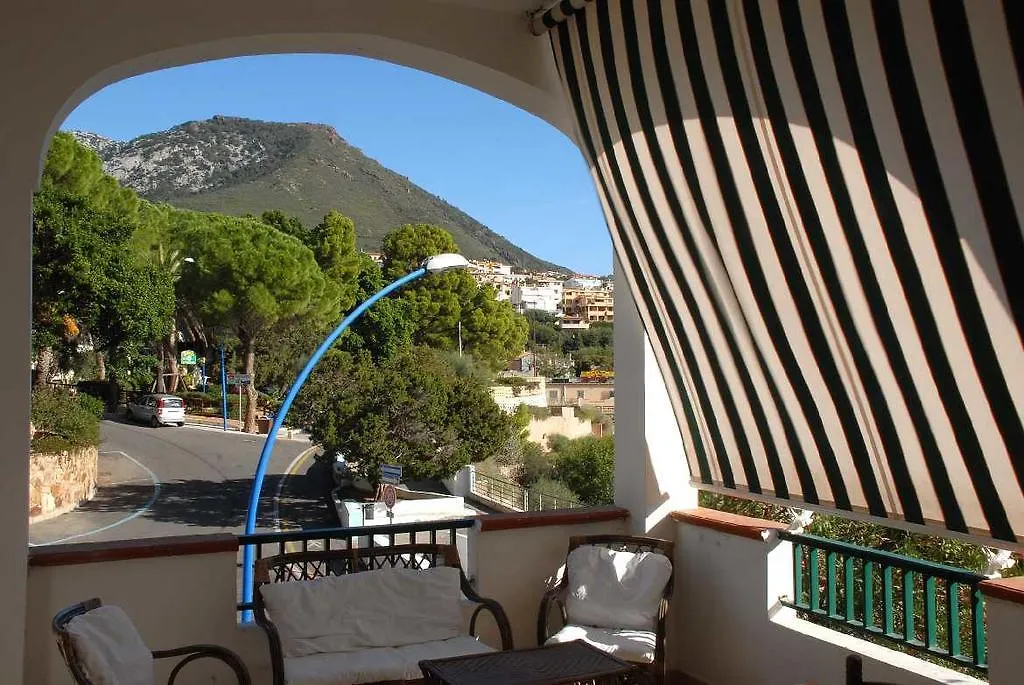 Aparthotel Acacia Appartamenti Cala Gonone